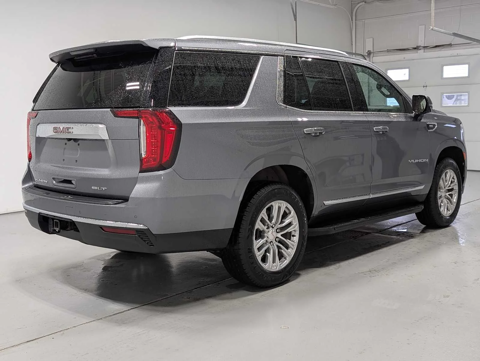 Used 2022 Satin Steel Metallic GMC SLT image 8
