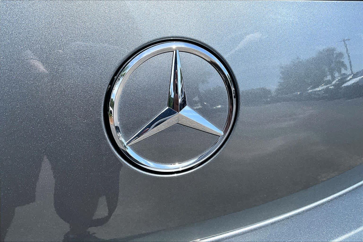 Used 2023 Selenite Grey Metallic Mercedes-Benz E 450 image 28