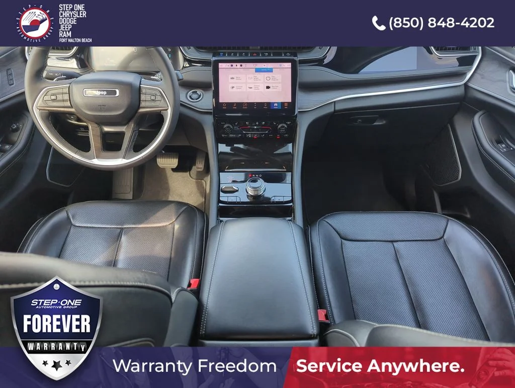 Used 2022 Silver Jeep 4xe image 14