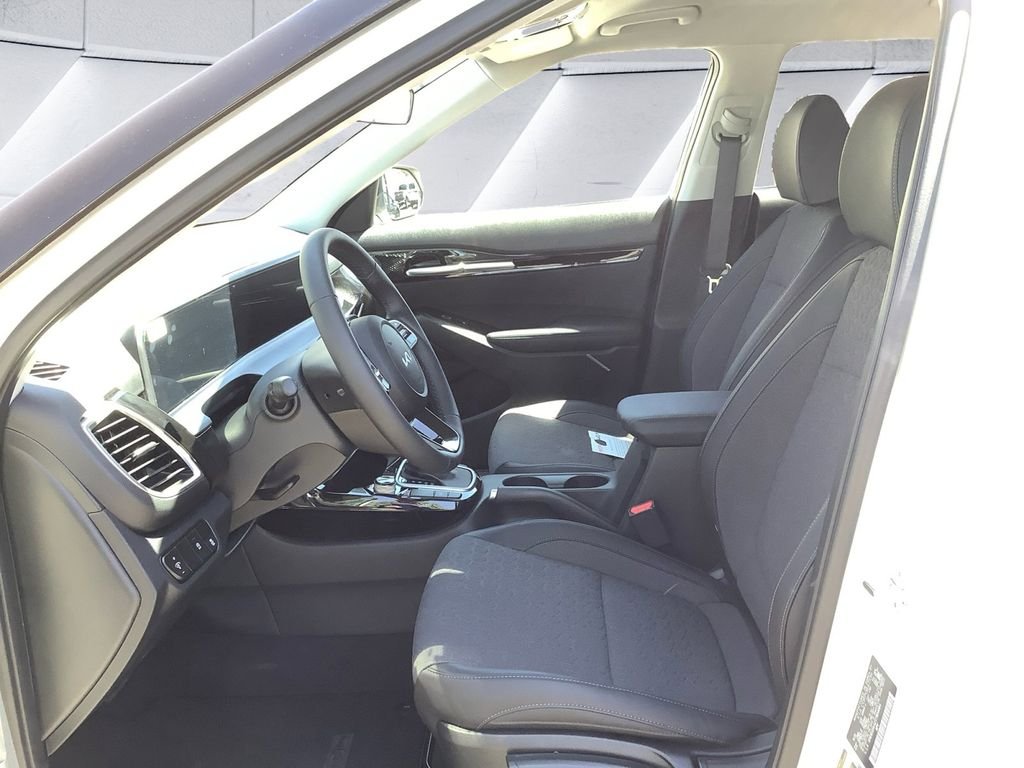 Used 2026 White Kia S image 7