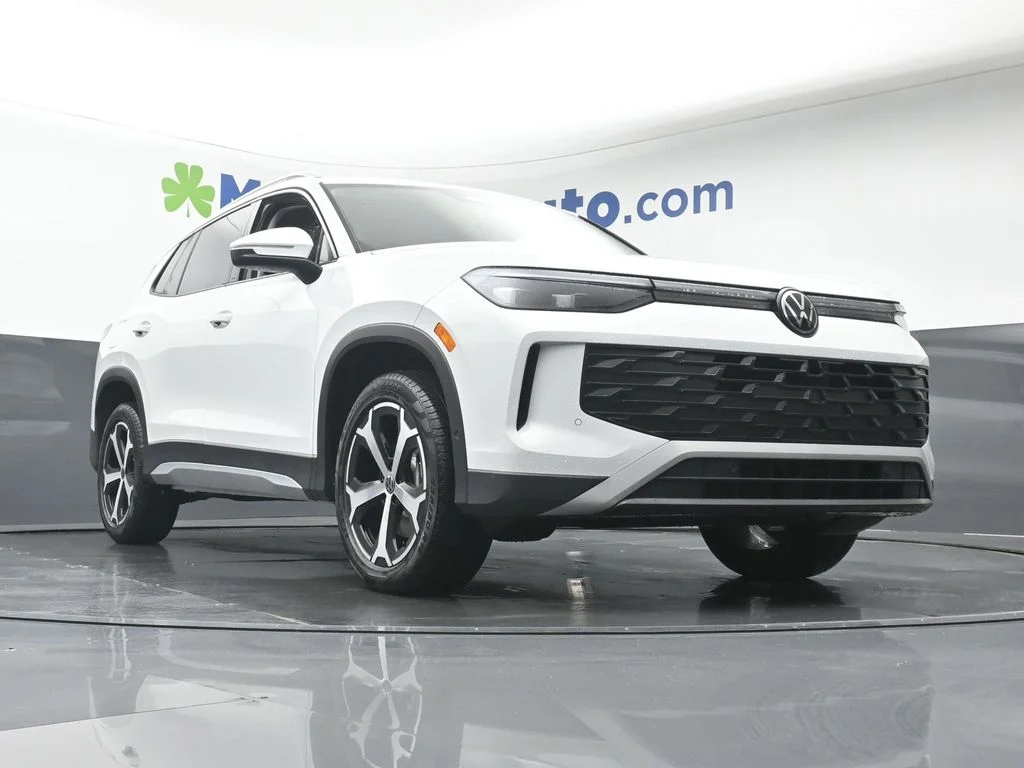 New 2026 White/off-white Volkswagen 2.0T SE image 21