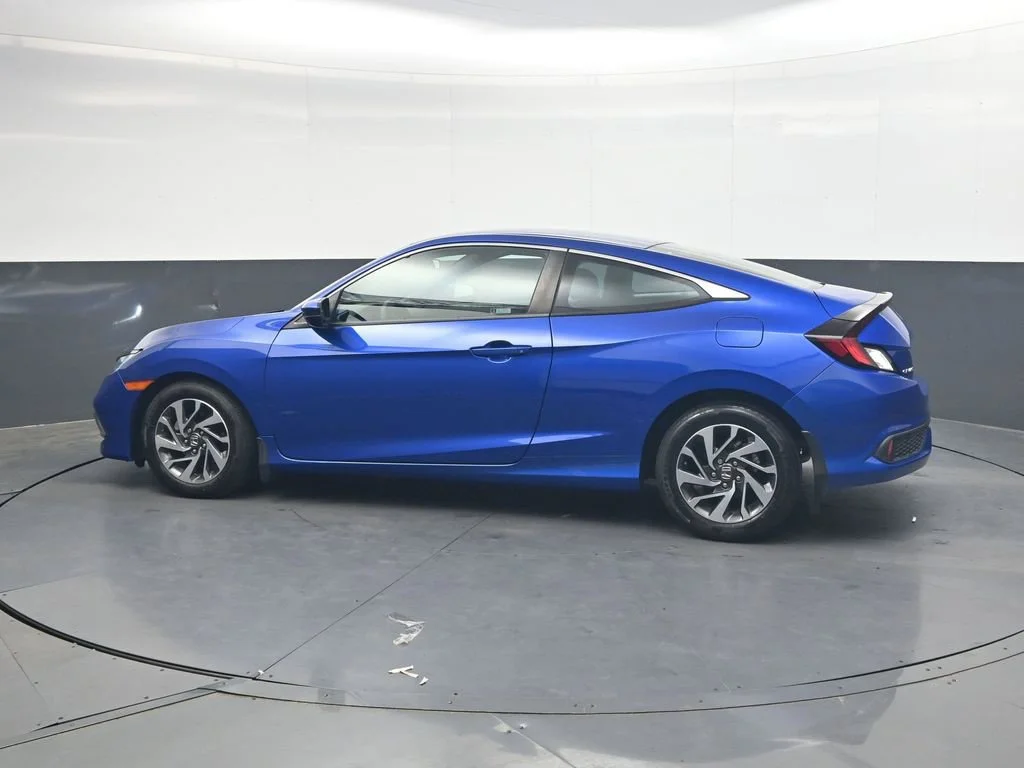 Used 2020 Aegean Blue Metallic Honda LX image 7