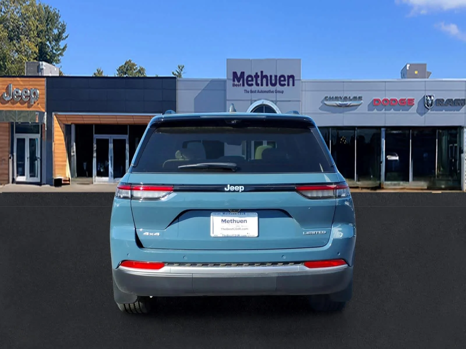 New 2026 Steel Blue Exterior Paint Jeep Limited image 5
