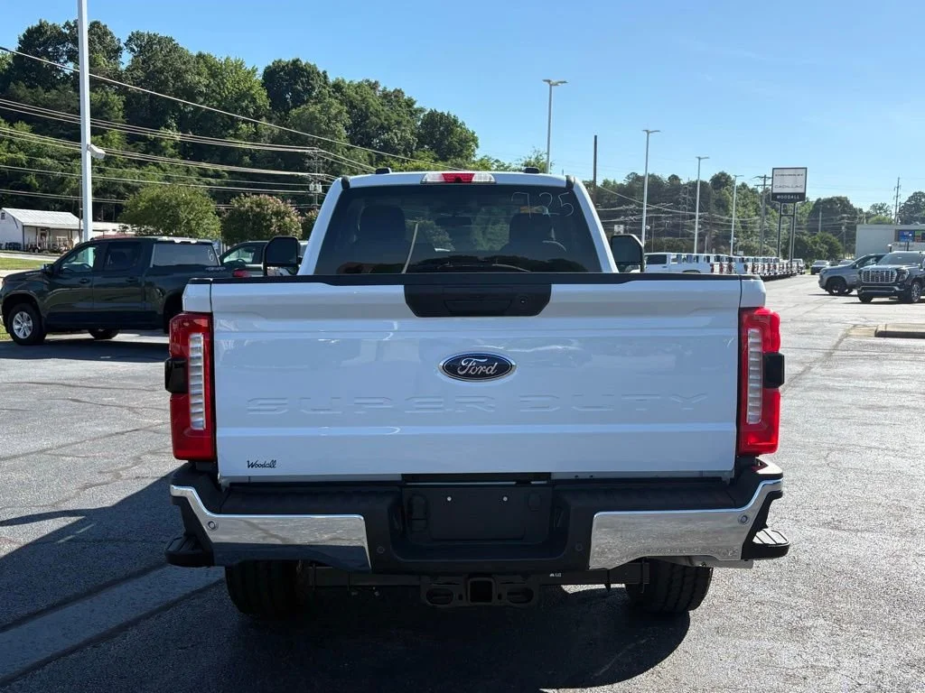 Used 2026 White Ford XL image 5
