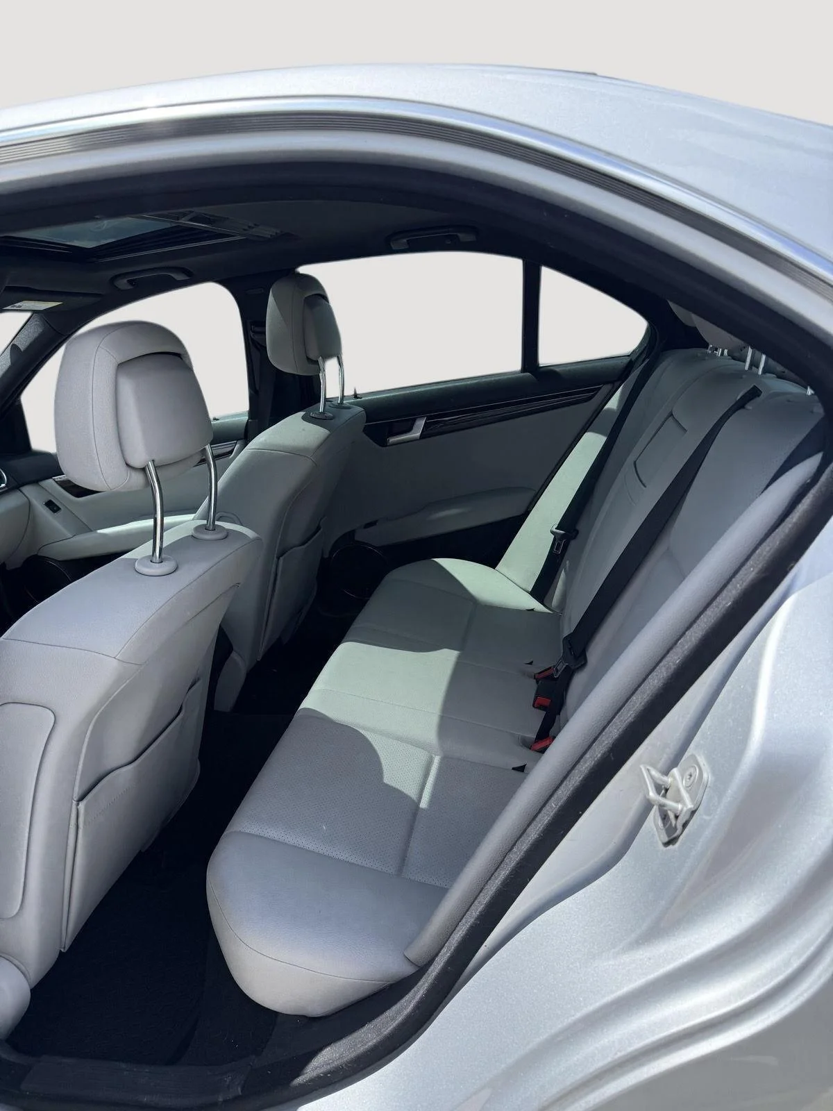 Used 2013 Iridium Silver Metallic Mercedes-Benz C 300 Luxury image 20