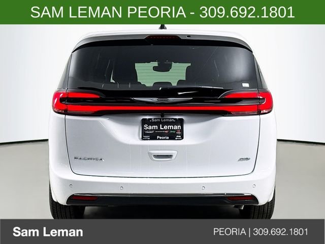 2026 Chrysler Pacifica Select - Photo 6