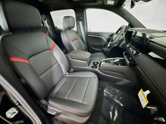 New 2026 Black Chevrolet Z71 image 29