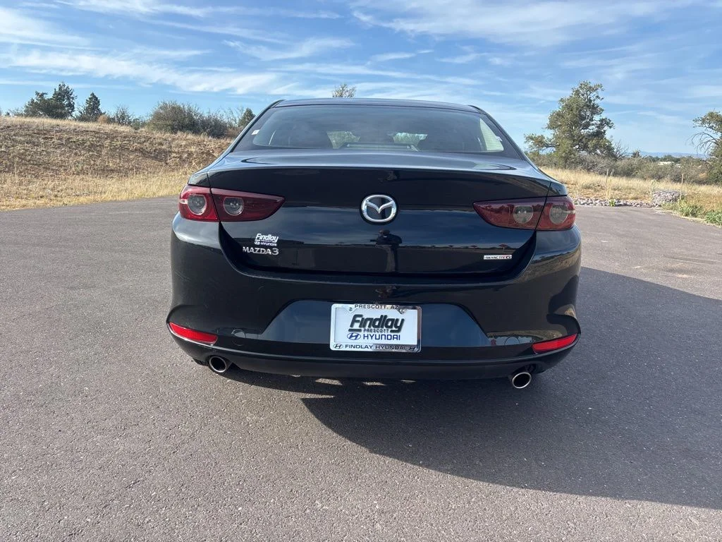 Used 2021 Black Mazda Select image 7