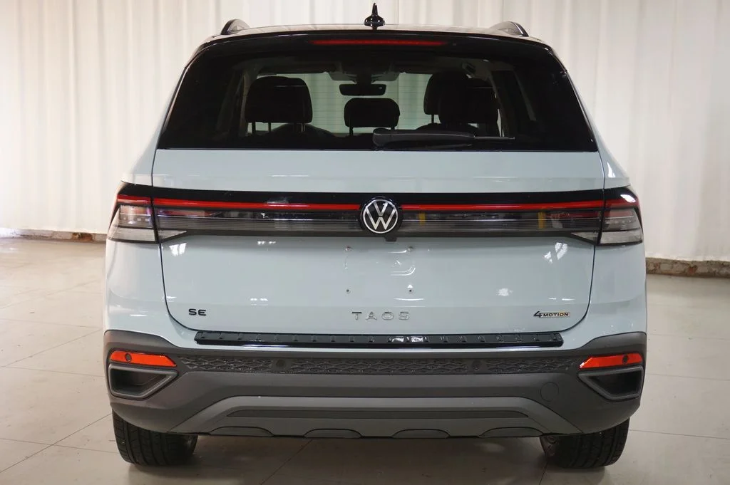 New 2026 Gray Volkswagen 1.5T SE Black image 6