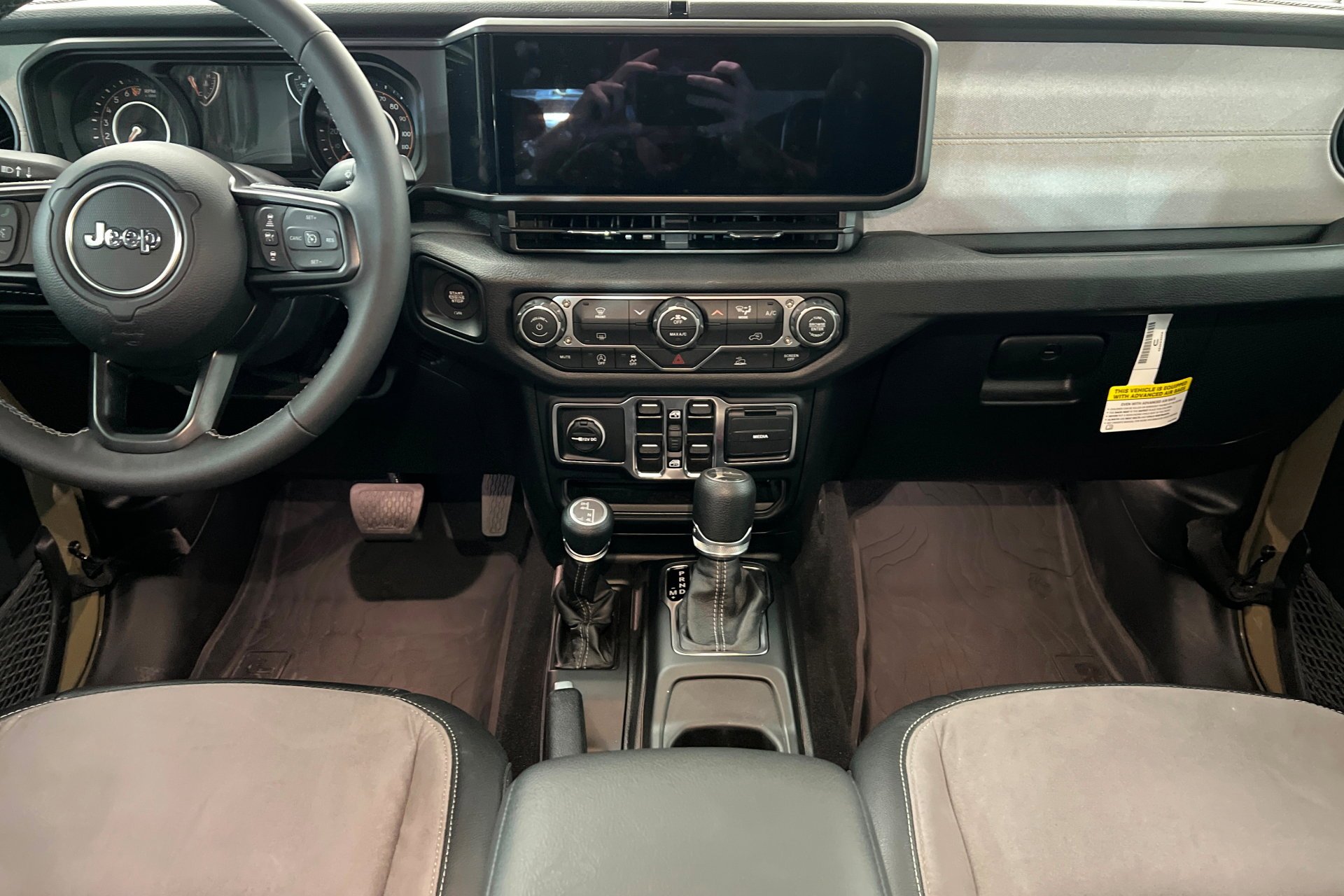 New 2025 41 Exterior Paint Jeep Sport S image 14