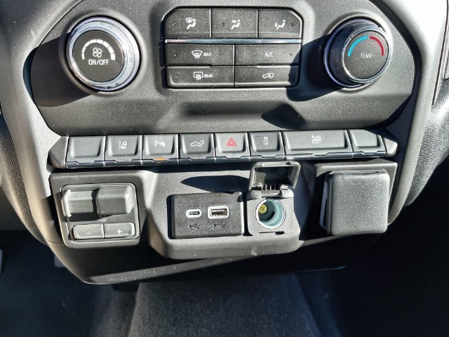 2026 Chevrolet Silverado 2500 HD photo 24 of 41