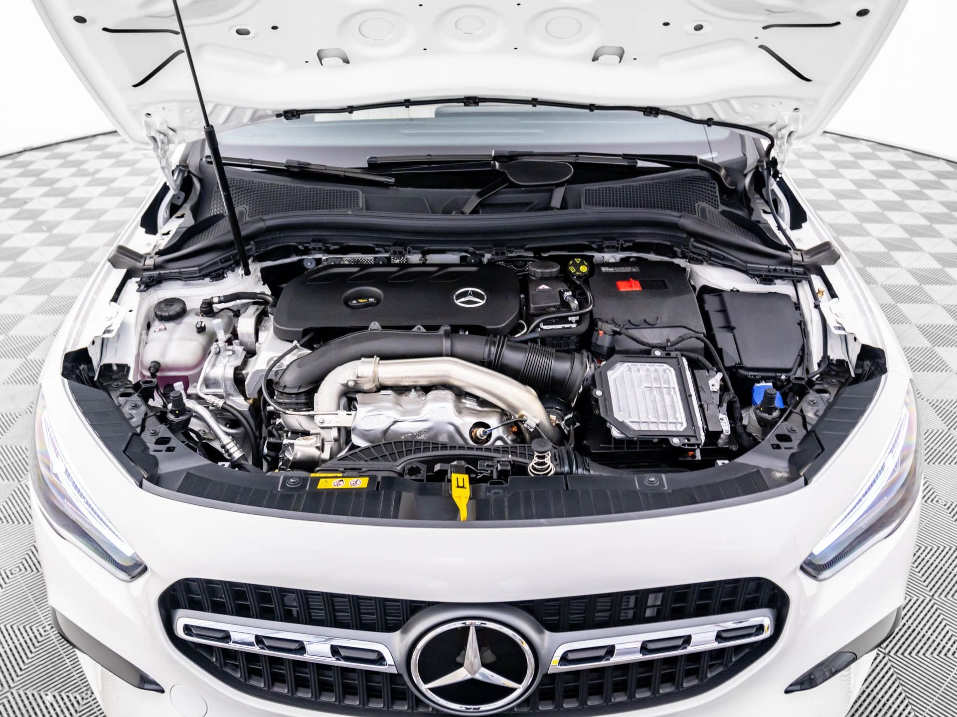 Certified Used 2026 White Mercedes-Benz GLA 250 image 31