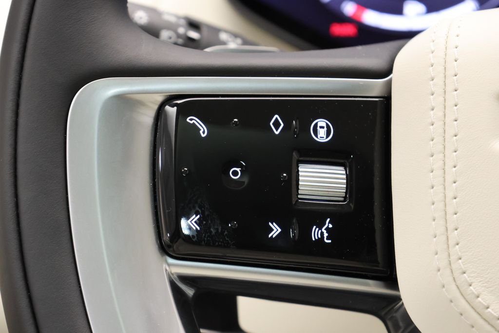 New 2026 Varesine Blue Land Rover SE image 18