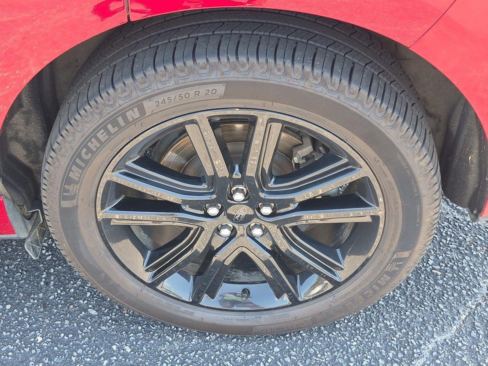 Used 2022 Rapid Red Metallic Tinted Clearcoat Ford ST-Line image 11