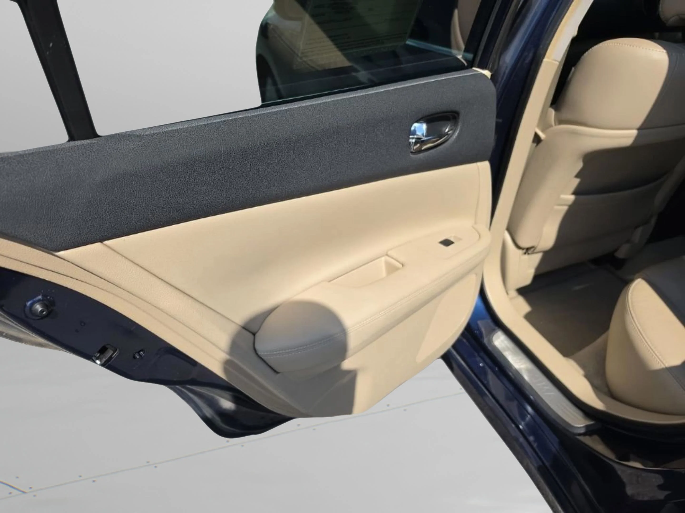 Used 2013 Blue Nissan 3.5 SV image 21