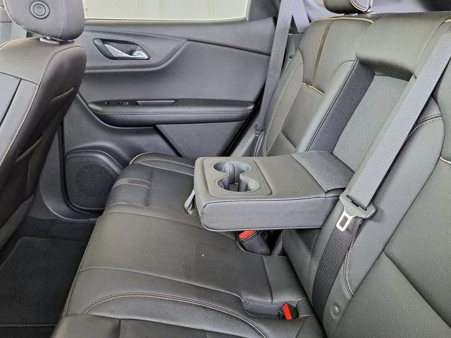Used 2019 White Chevrolet Premier image 30