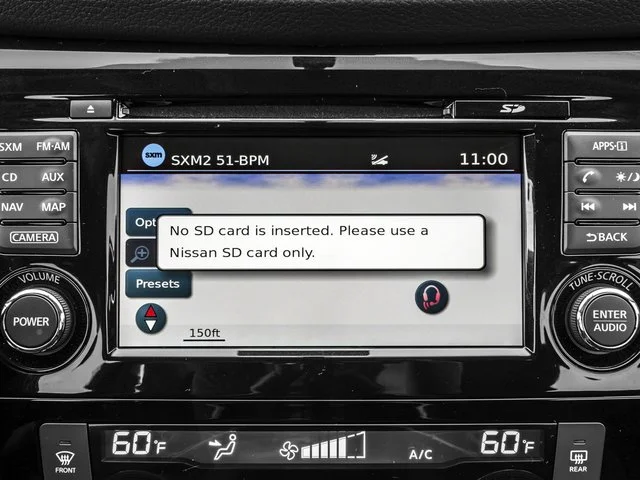 Used 2016 Gun Metallic Nissan SL image 19
