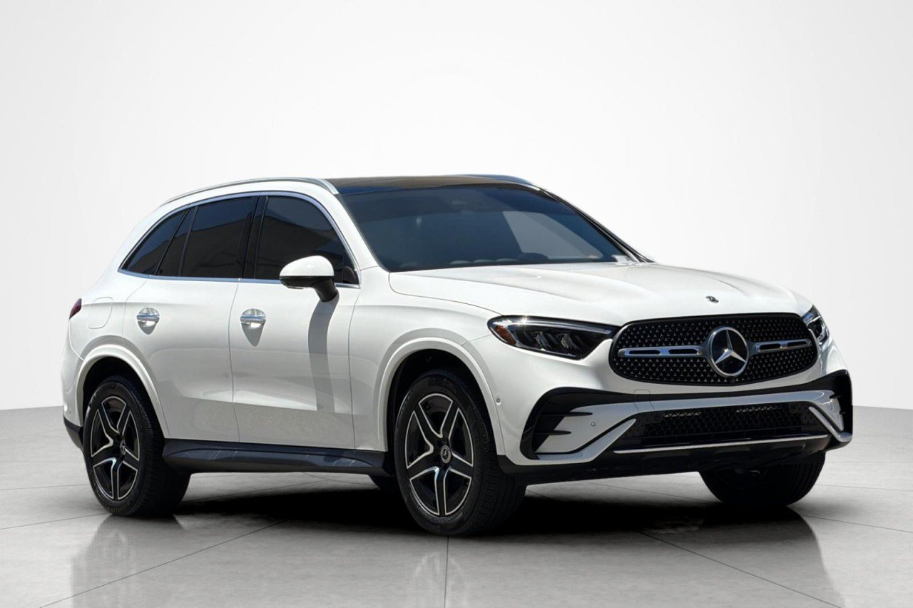 Used 2024 Polar White Mercedes-Benz GLC 300 image 7