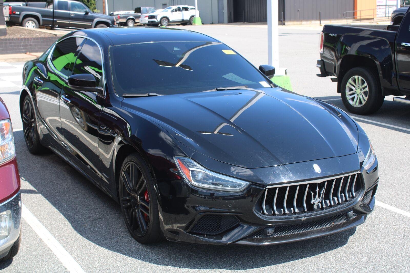 Used 2018 Nero Maserati S GranSport image 3