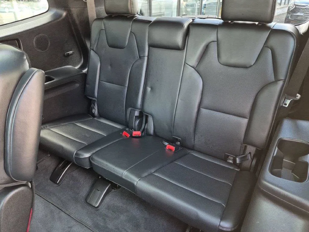 Used 2025 Green Kia SX-Prestige X-Line image 32