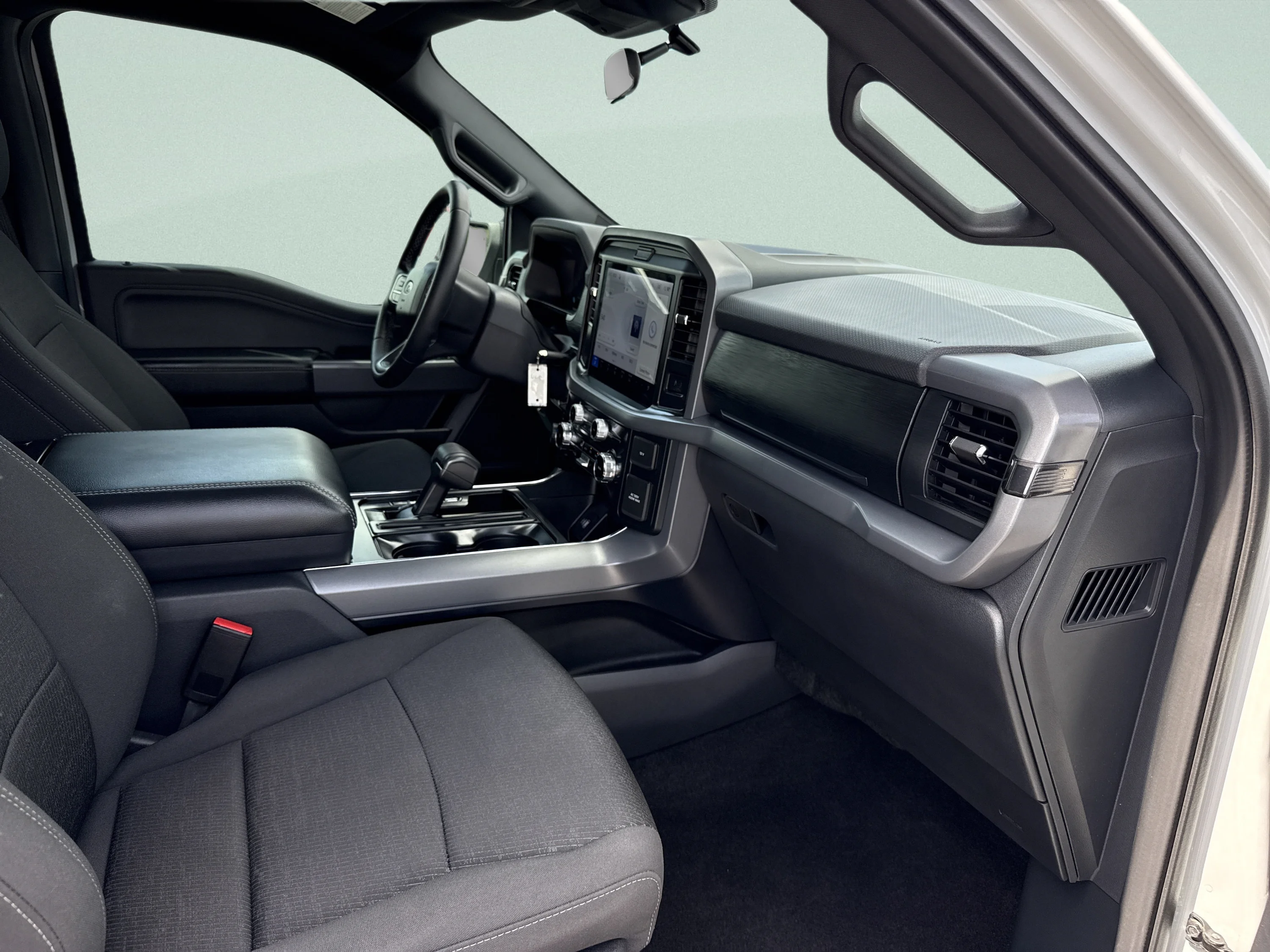 Used 2026 Avalanche Ford XLT image 19