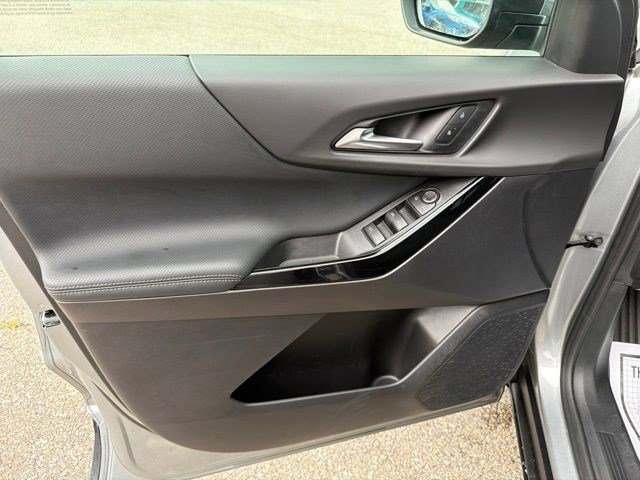 Used 2026 Sterling Gray Metallic Chevrolet AWD LT image 9