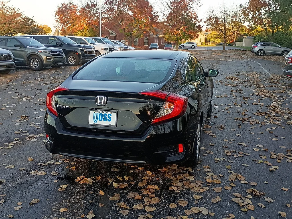Used 2018 BLACK Honda LX image 3