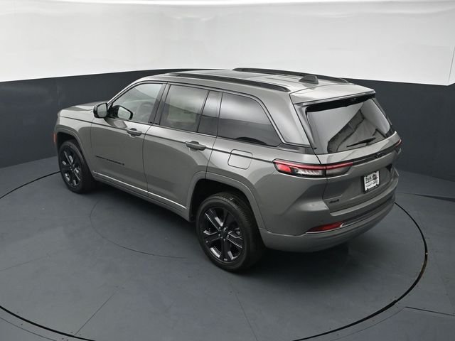 New 2027 Gray Jeep Limited Reserve image 16