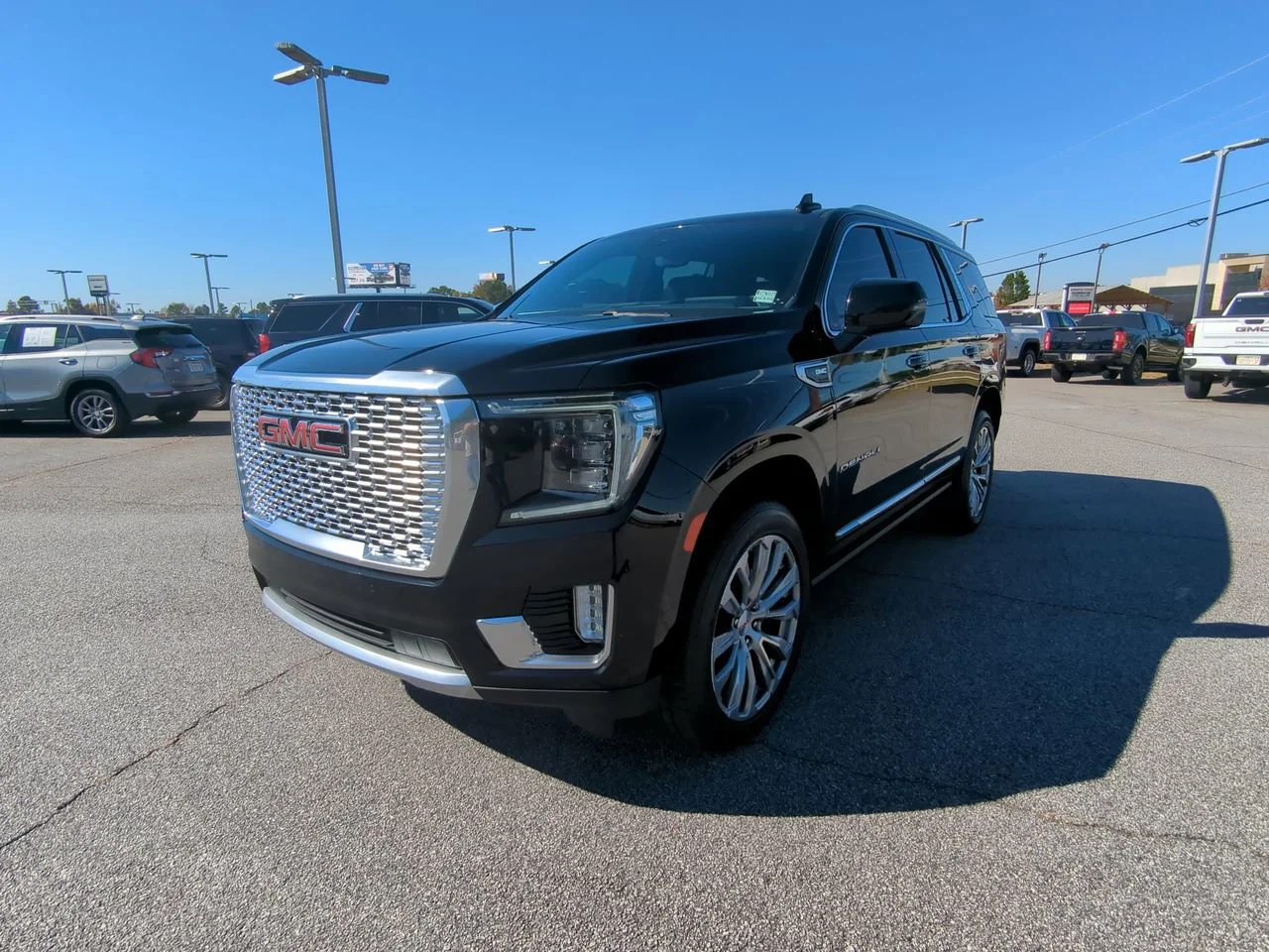 2021 GMC Yukon Denali - Photo 7