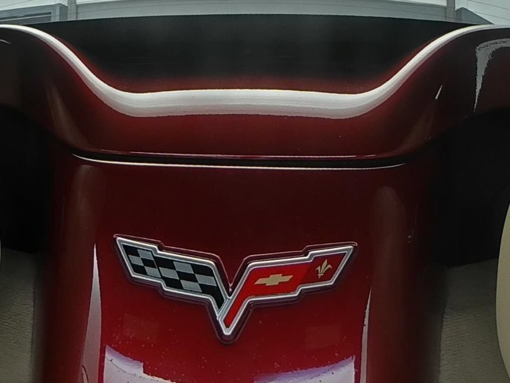 Used 2006 Monterey Red Met Tintcoat Chevrolet NA image 10