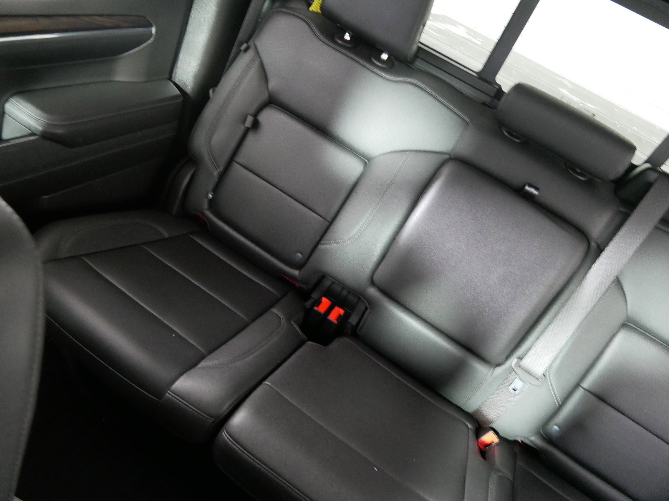 Used 2023 Volcanic Red Tintcoat GMC SLT image 12