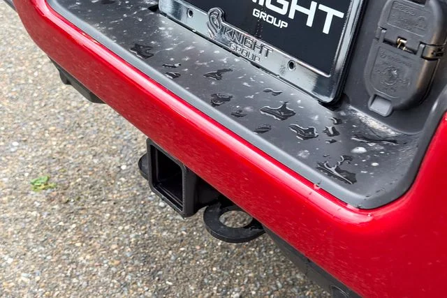 New 2026 Molten Red Pearl-Coat Exterior Paint RAM Big Horn image 10