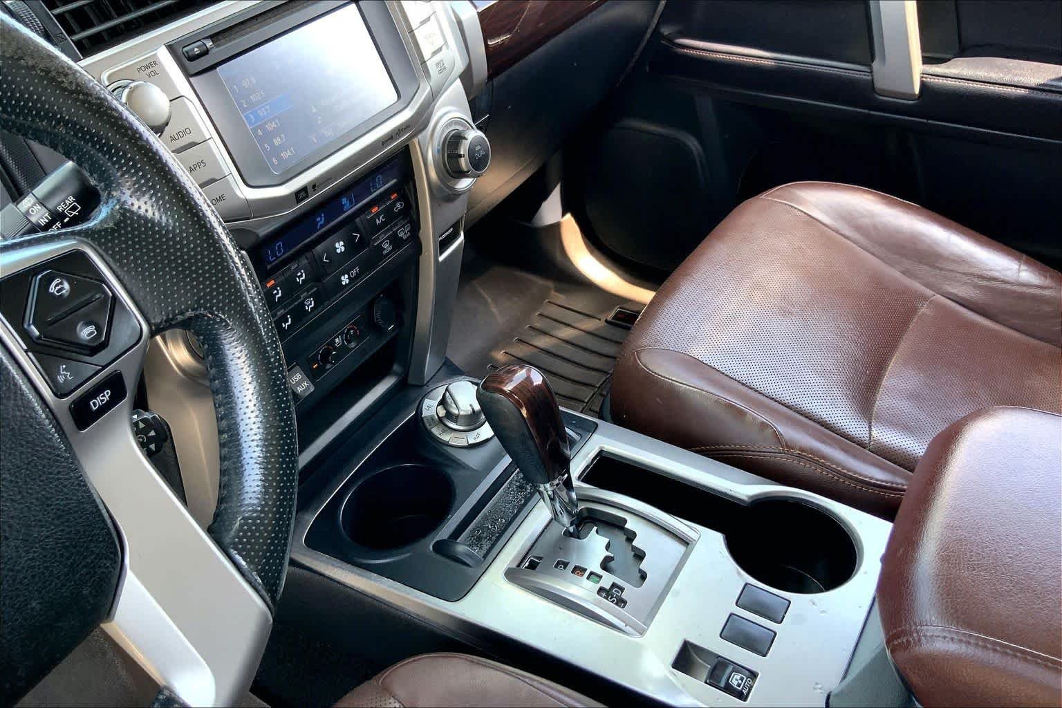 Used 2017 Classic Silver Metallic Toyota Limited image 16