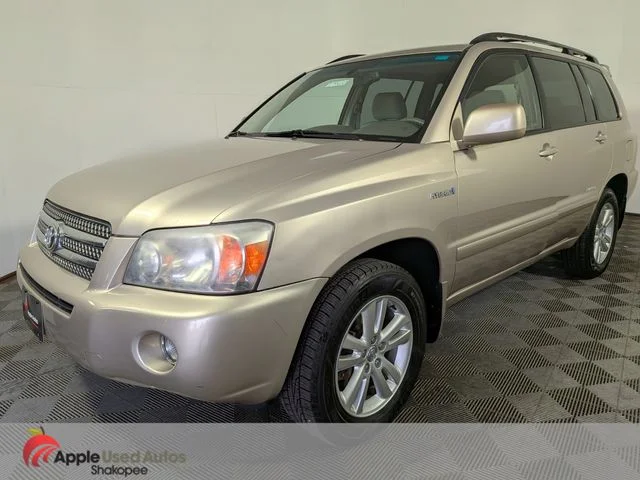 Used 2006 Gold Toyota Limited image 3