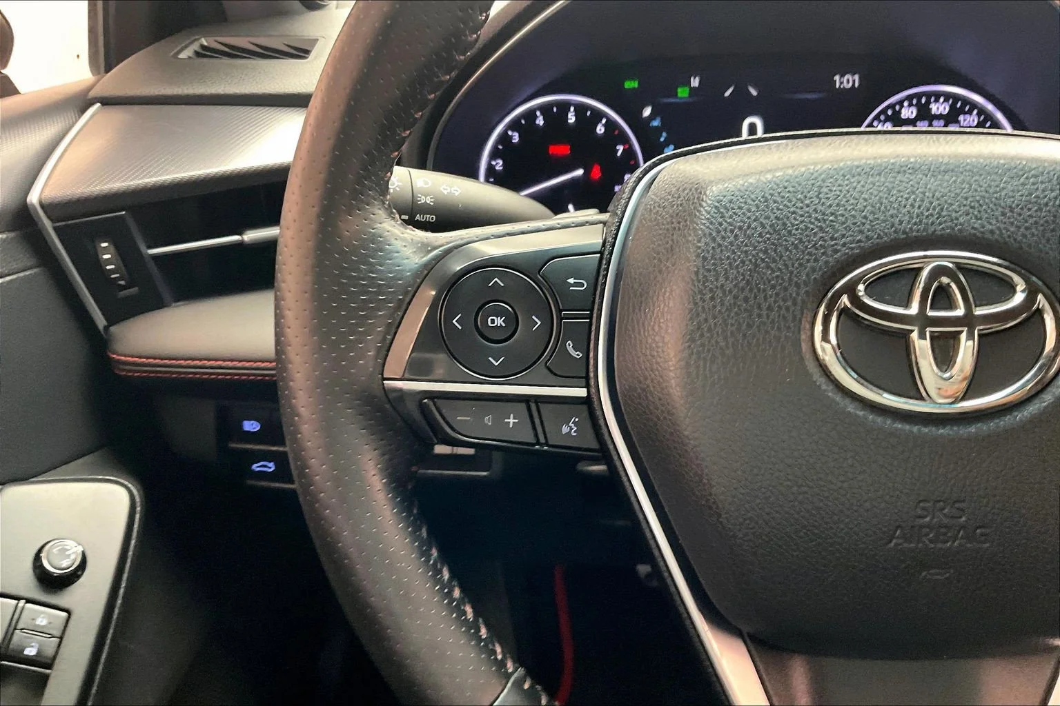 Used 2020 Wind Chill Pearl Toyota TRD image 21