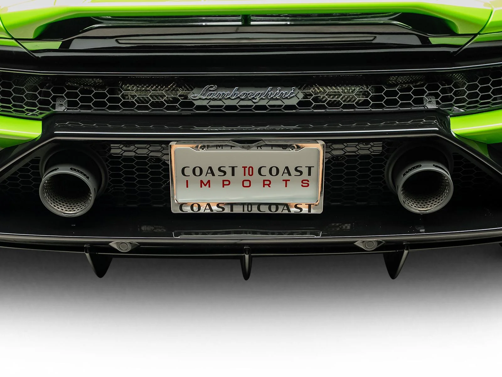 Used 2024 Green Lamborghini Base image 21