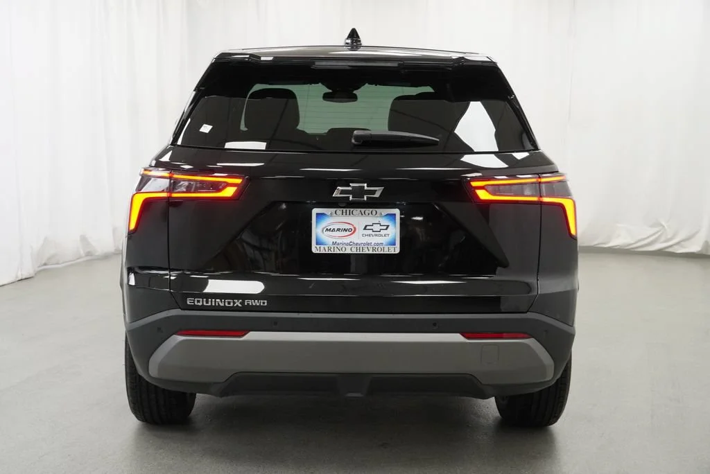 New 2027 Mosaic Black Metallic Chevrolet LT image 35