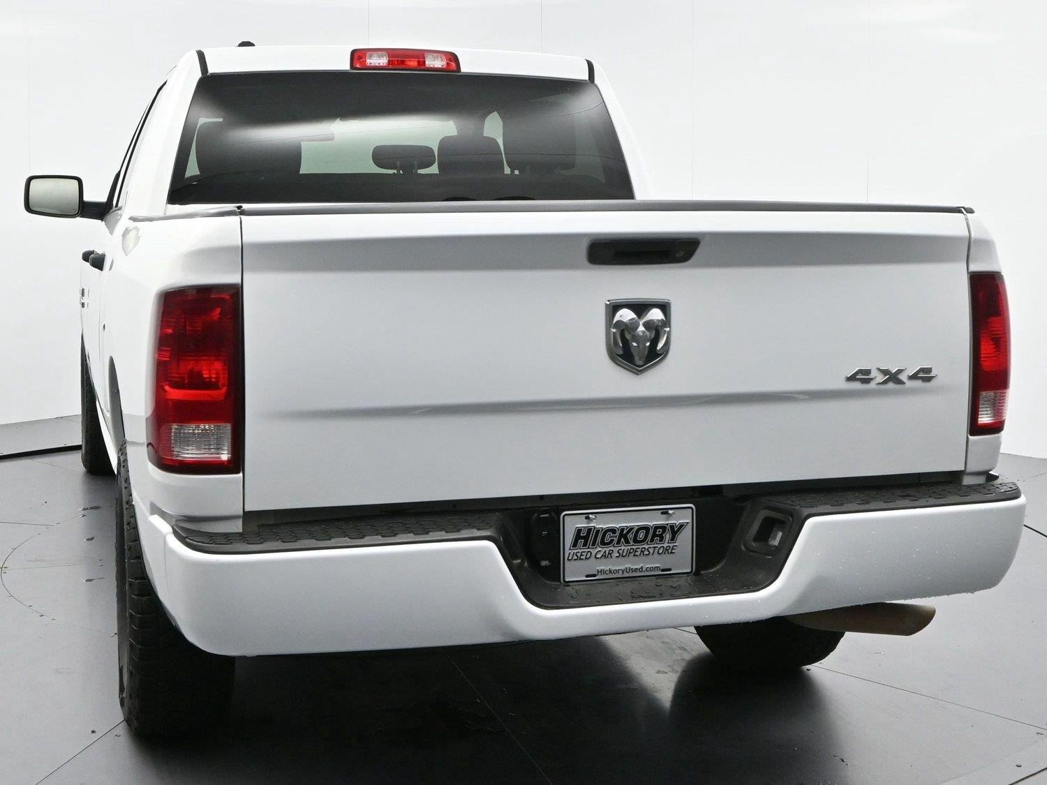 Used 2015 Bright White Clearcoat Ram Tradesman image 6