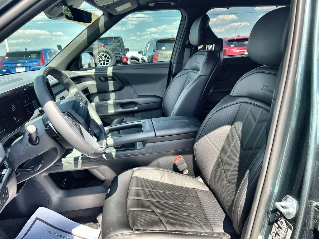 Used 2027 Green Kia X-Line EX image 11