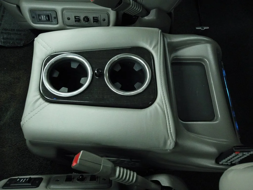 Used 2020 Summit White GMC Work Van image 26