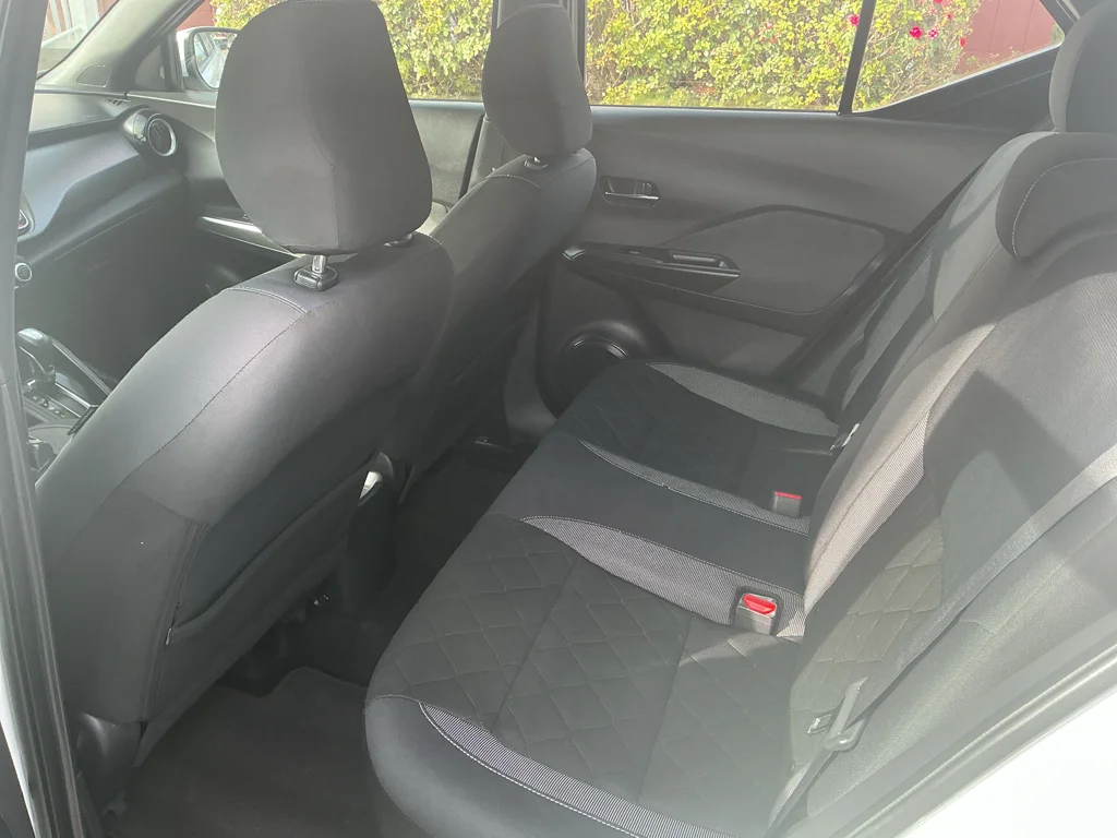 Used 2019 Aspen White Tricoat Nissan SV image 11