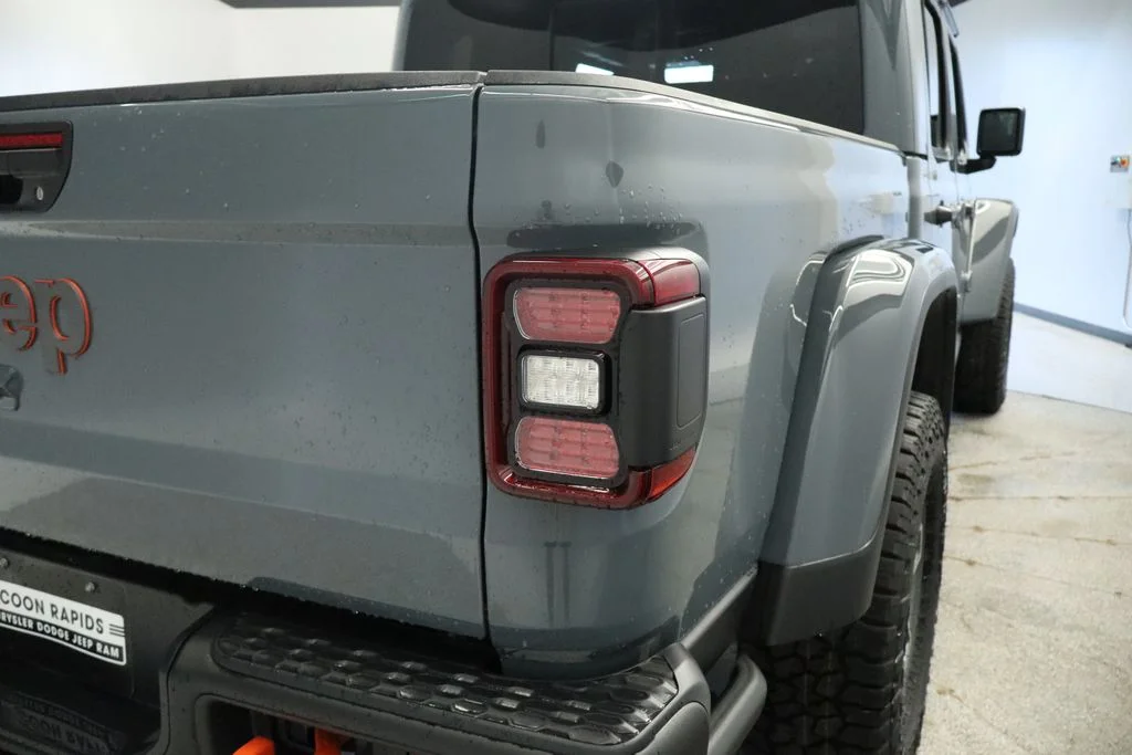 New 2026 Anvil Clear-Coat Exterior Paint Jeep Mojave X image 21