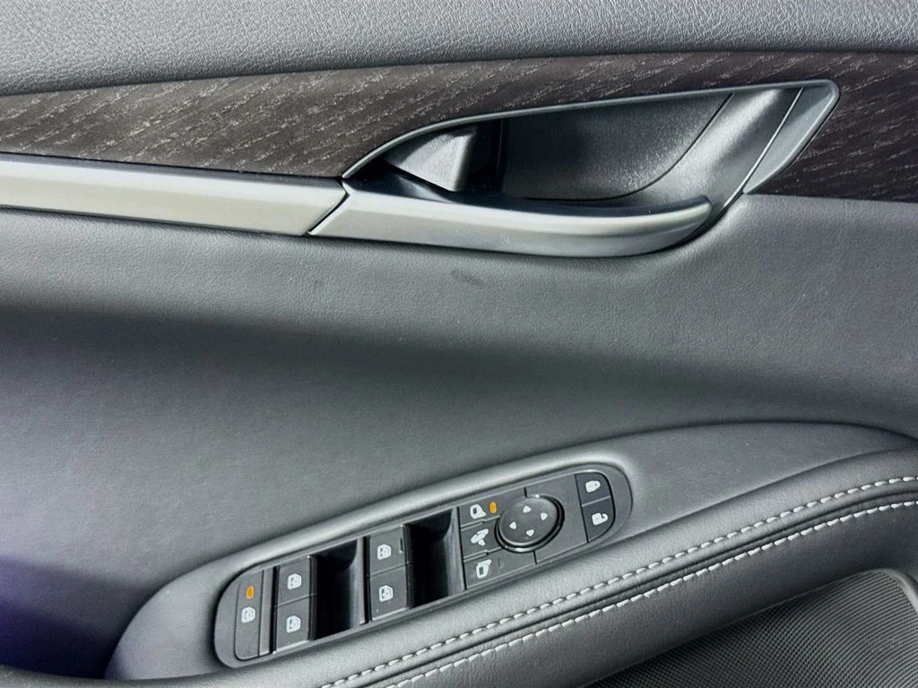 New 2027 2T DEEP EMRD INFINITI SPORT image 20
