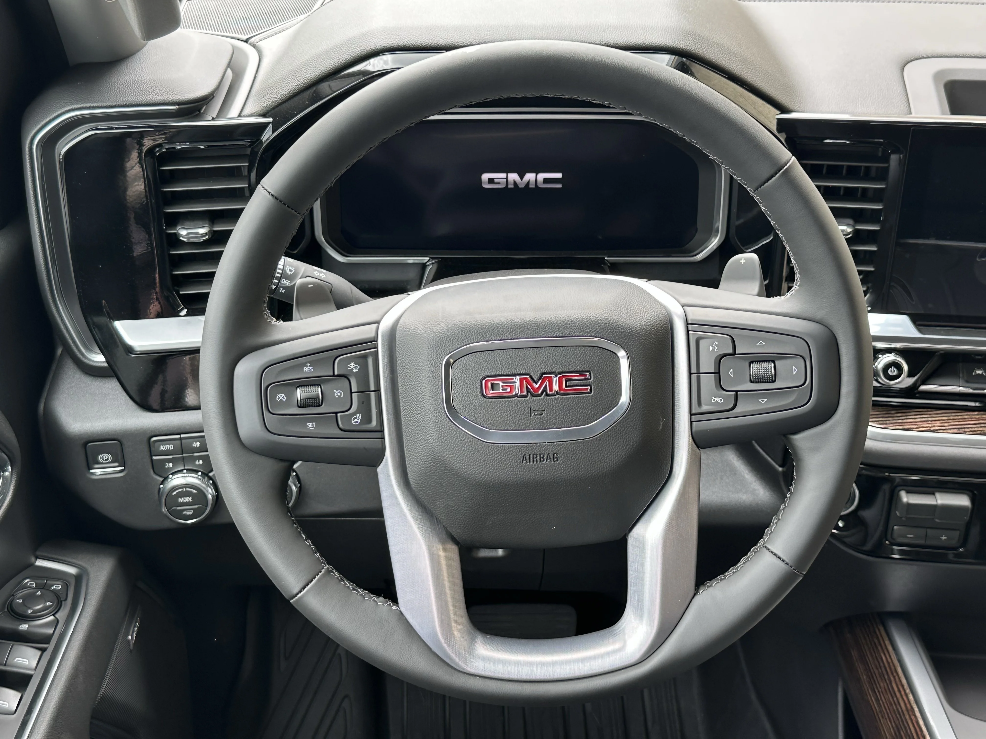 New 2026 Onyx Black GMC Elevation image 12