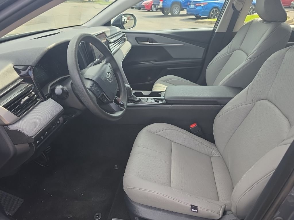Certified Used 2025  Toyota LE image 9