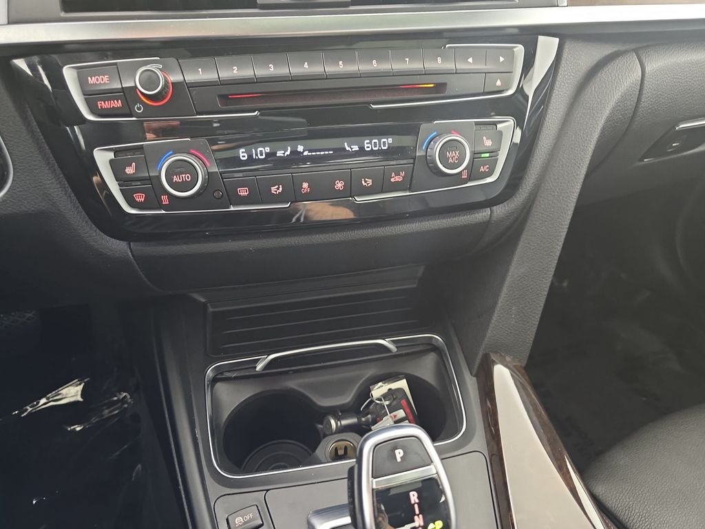 Used 2016 Black Sapphire Metallic BMW 340i xDrive image 26