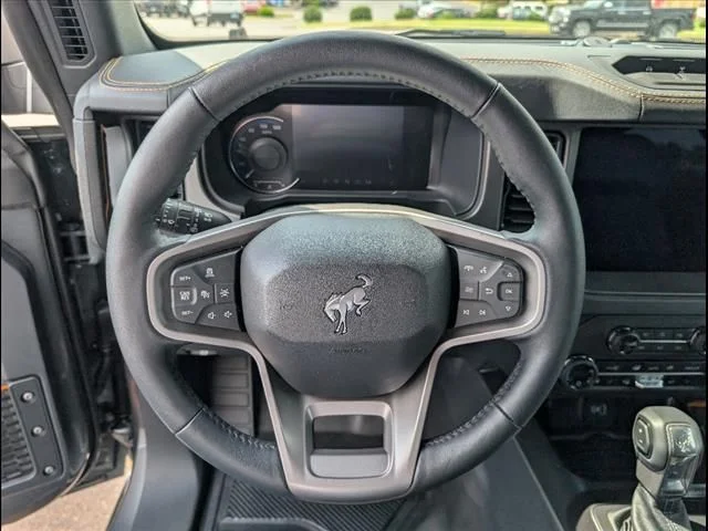 Used 2024 Gray Metallic Ford Badlands image 7