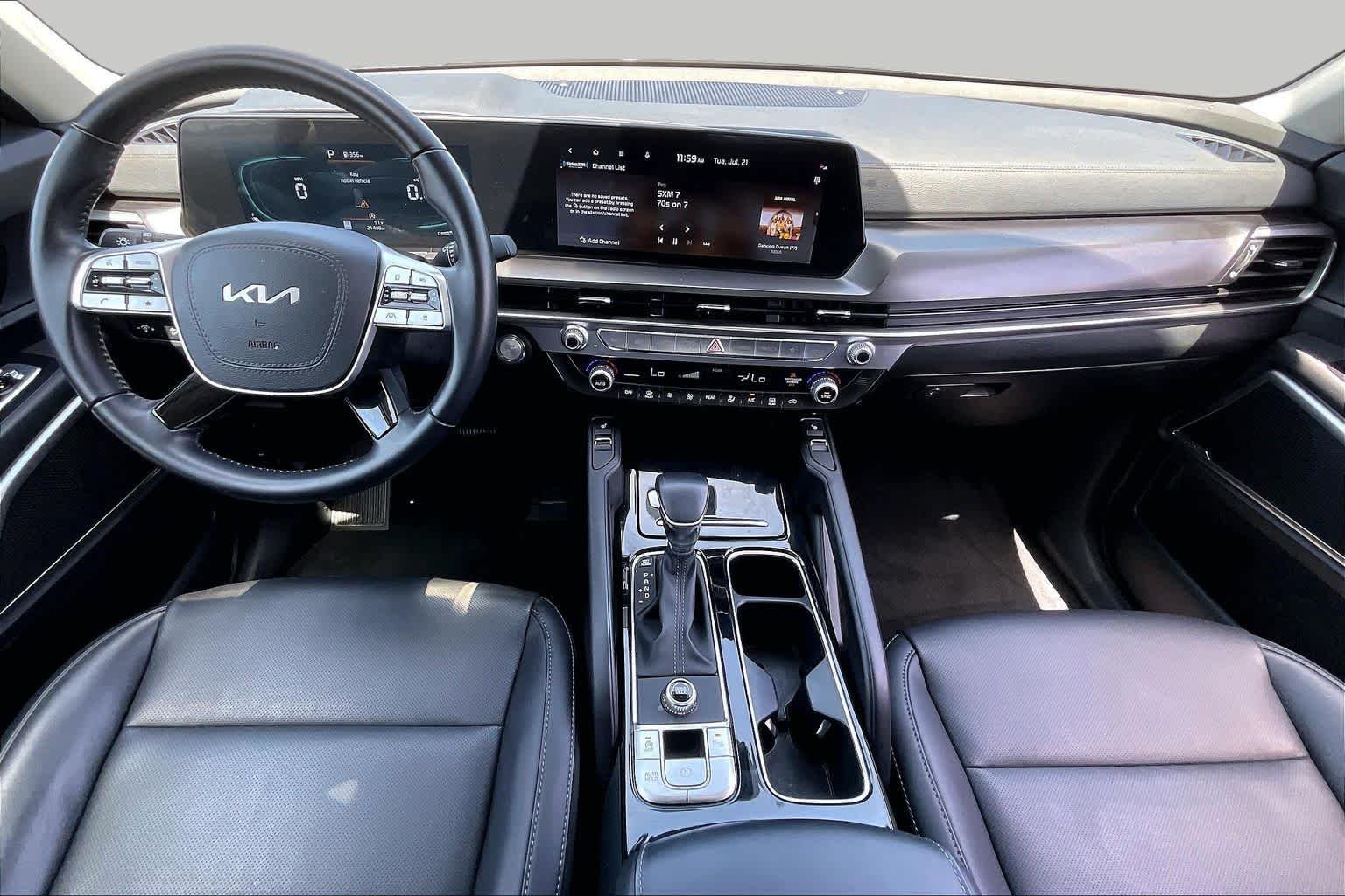 Used 2025 Glacial White Pearl Kia S image 13
