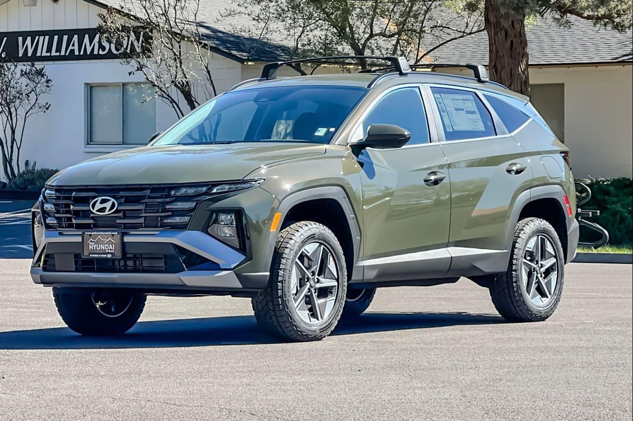 New 2026 Green Hyundai SEL AWD image 8
