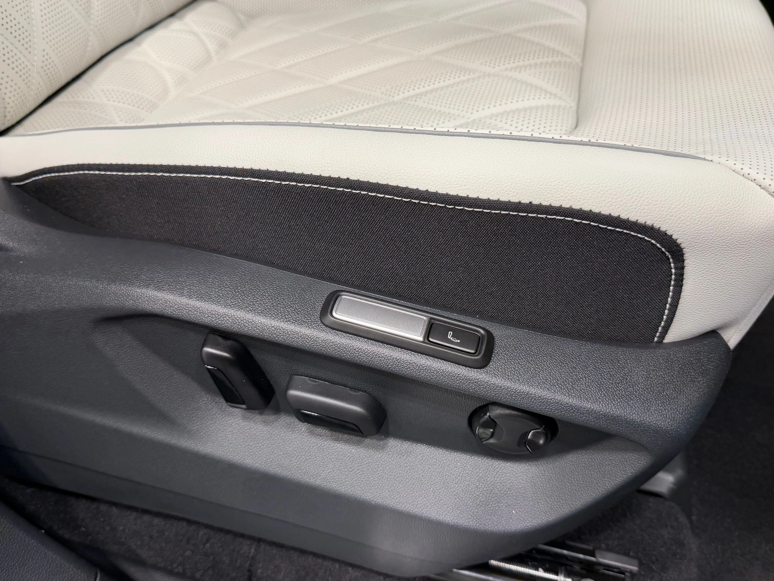 New 2026 Gray Volkswagen 2.0T SEL Premium R-Line image 46